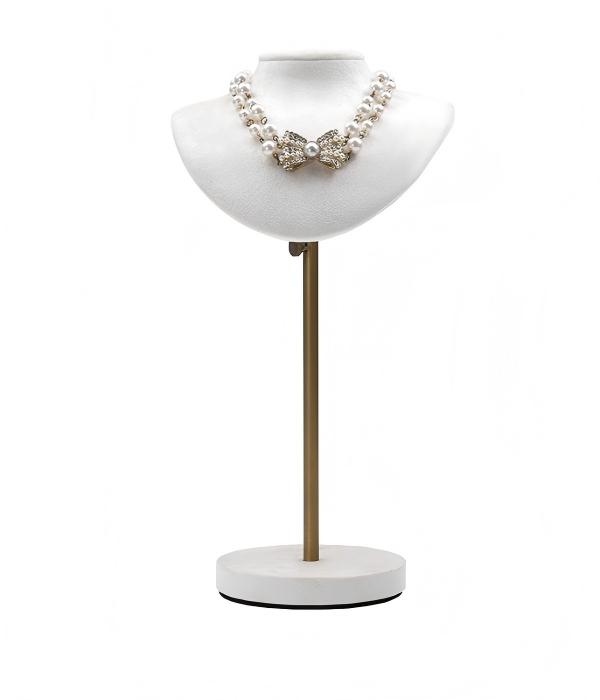 Why Height Adjustable Necklace Display Busts Improve Luxury Jewelry Presentation